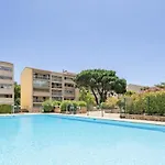 公寓 Avec Piscine, Parking Privatif, Loggia Et Acces A Pied - - Fr-1-226-534 *